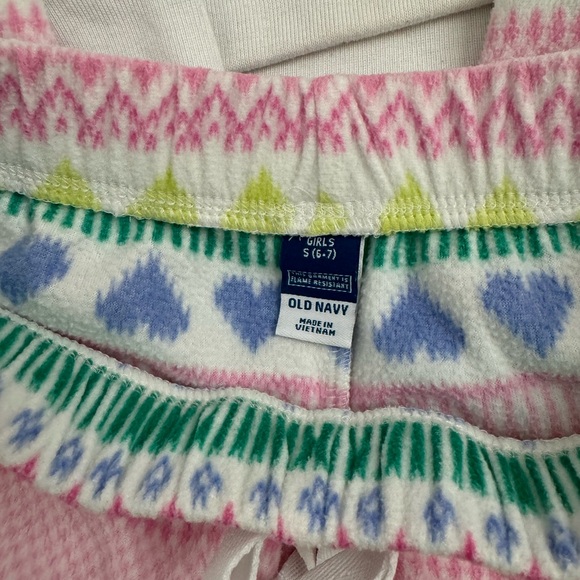 EUC! Girls size 6-7 Fleece Set - Picture 2 of 2